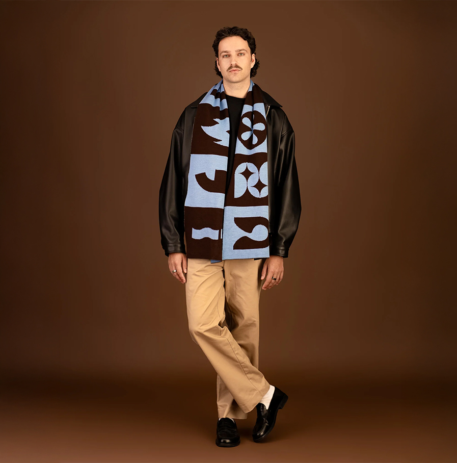 asosjaal - chestnut blue