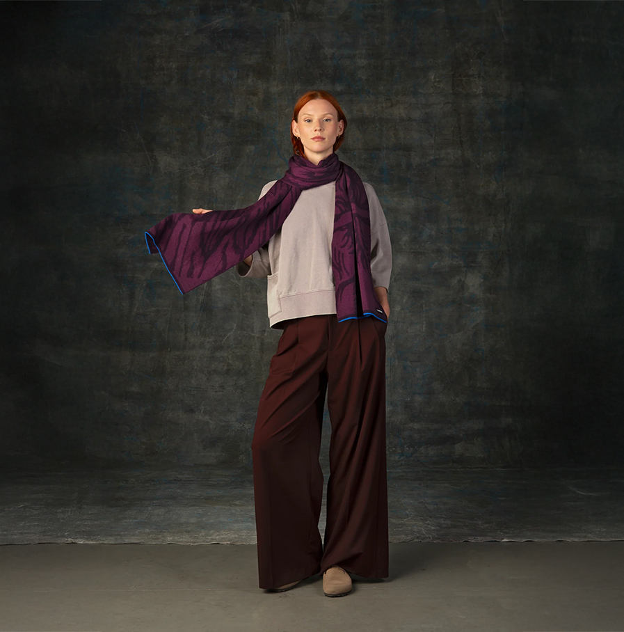 Wolvis - sjaal Cerura blackberry maxi