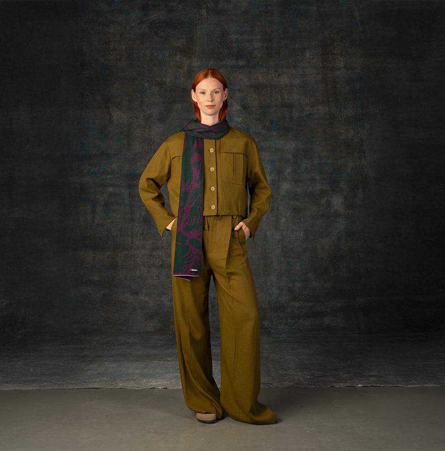 Wolvis - sjaal Cerura grape midi