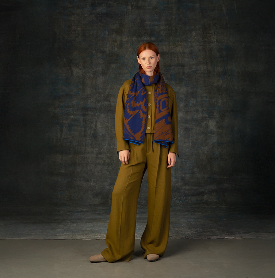 Wolvis - sjaal Furcula cacao maxi