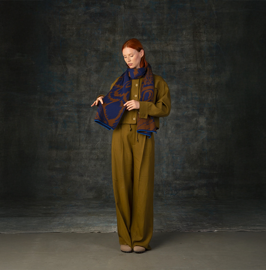 Wolvis - sjaal Furcula cacao maxi