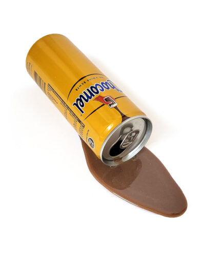 Tosca van den Braak - blikje chocomel