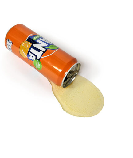 Tosca van den Braak - blikje Fanta