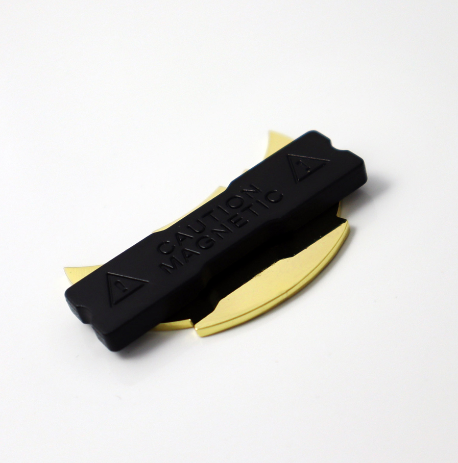 Michael Barnaart - broche Croissant, magneetsluiting