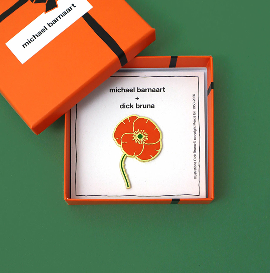 Michael Barnaart - broche klaproos in cadeauverpakking