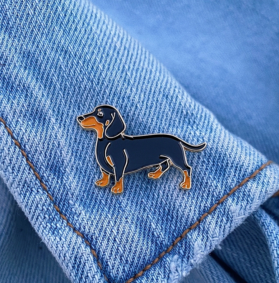 Emaille speldje Dachshund van Make Heads Turn