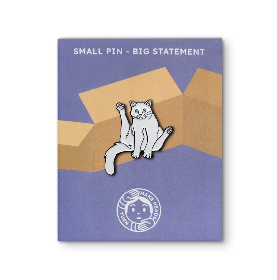 Sitting Cat enamel pin van messing – katten pin van 3 x 3 cm